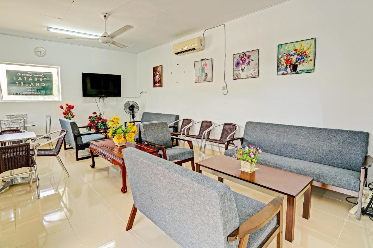 Capital O 90423 Teratai Chalet Hotel Kampong Raja ภายนอก รูปภาพ