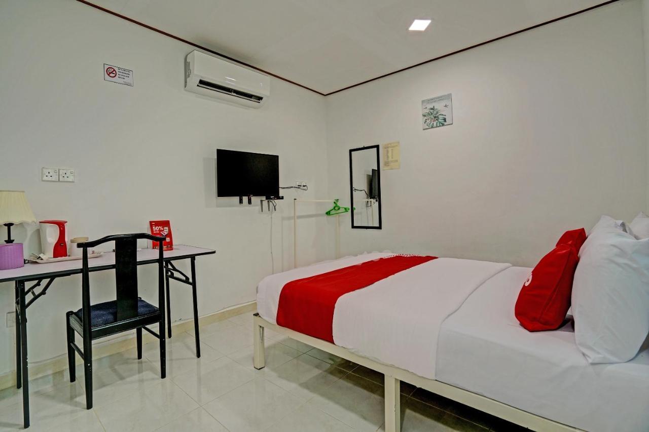 Capital O 90423 Teratai Chalet Hotel Kampong Raja ภายนอก รูปภาพ